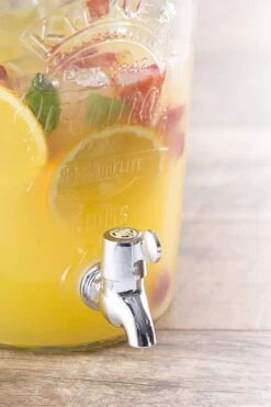 Kilner Round Storage Jar Dispensing Tap Glass - 5L -Victorinox shop 17c65befbd6dc34e1dceeec514ac1212