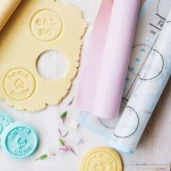 Silicone Baking Mat 40.5x30.5cm -Victorinox shop 44025 Wiltshire Shortbread Accessories HR 1 copy