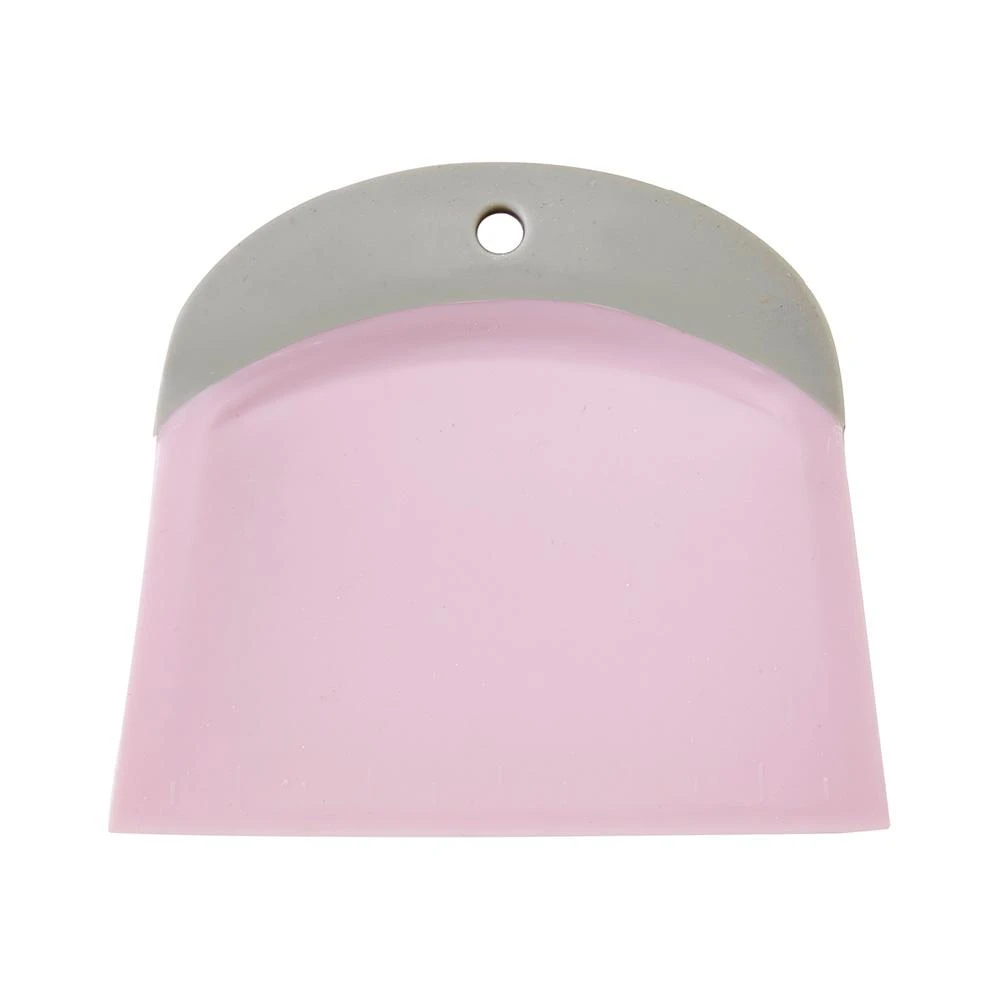 Dough Cutter & Icing Smoother 1 Dough Cutter & Icing Smoother