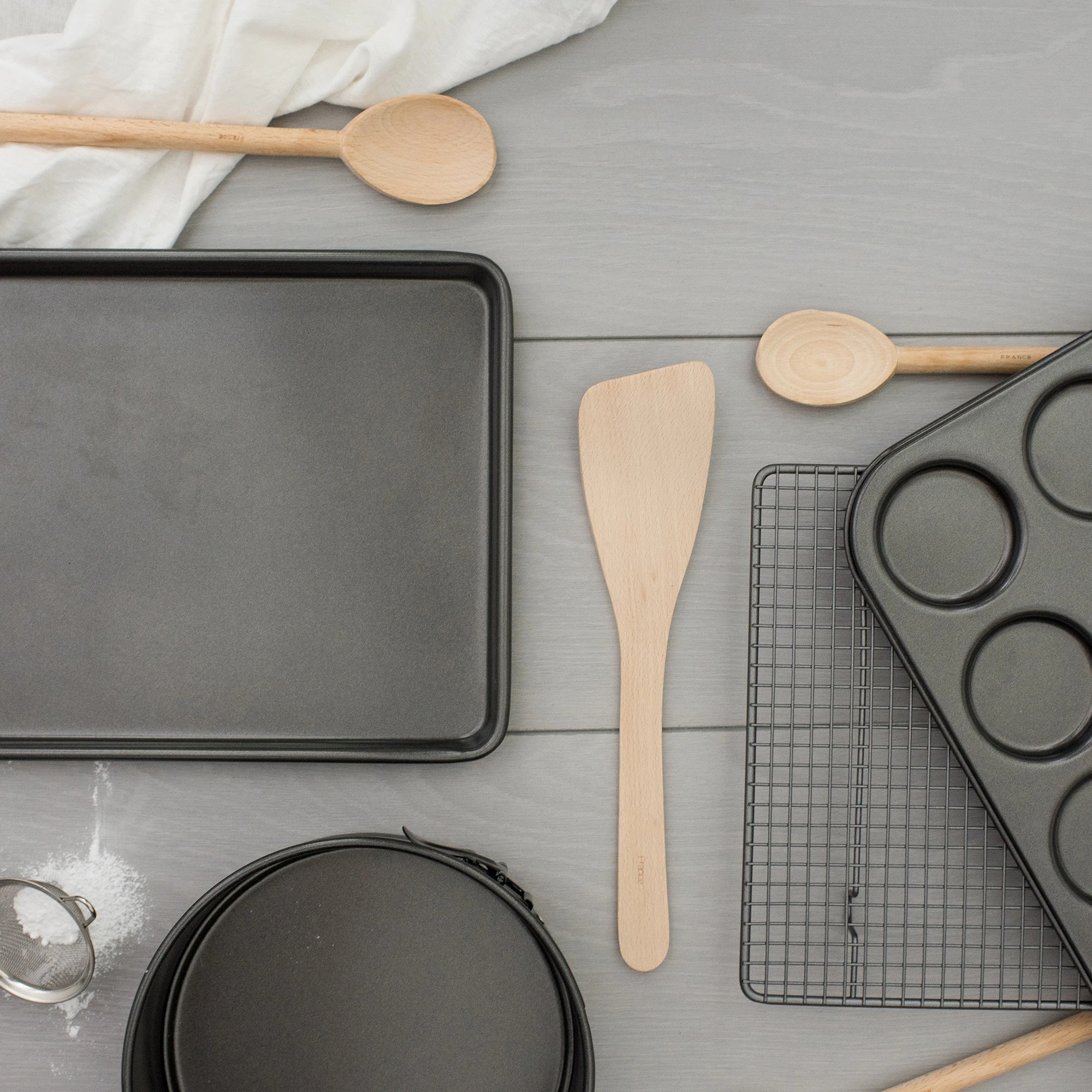 Non Stick Loose Base Round Cake Pan 10x7cm 4 Non Stick Loose Base Round Cake Pan 10x7cm - Image 4