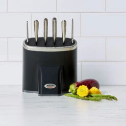 Global Zeitaku 7pc Knife Block Set -Victorinox shop Global Zeitaku 7pc Knife Block Set Lifestyle 1 750px