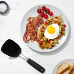 Oxo Good Grips Nylon Flexible Turner Small Black -Victorinox shop Oxo Good Grips Nylon Flexible Turner 5 2000px