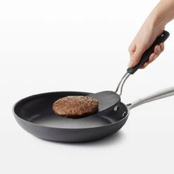 Oxo Good Grips Nylon Flexible Turner Large Black -Victorinox shop d0fbb943e6fa4fa8a4a8bdff527aef99