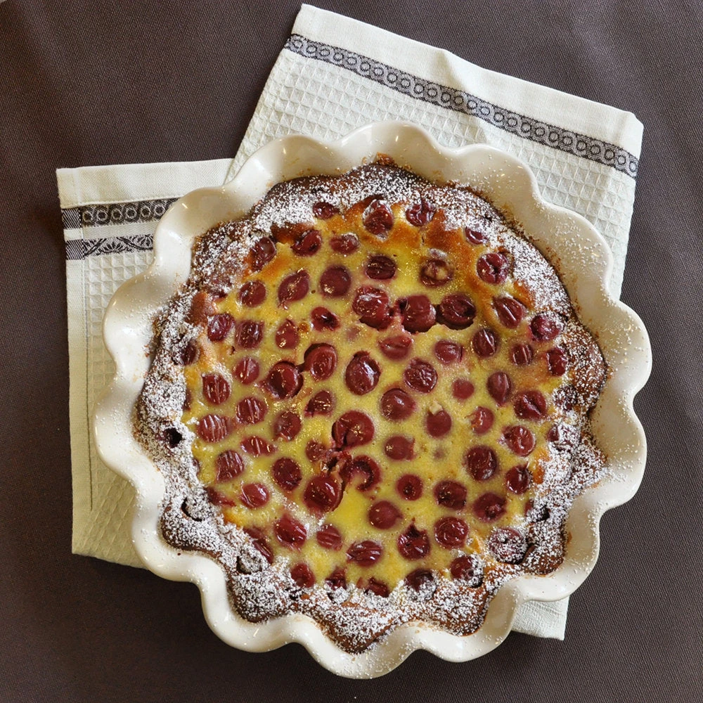 Emile Henry Ruffled Heart Ceramic Cake Dish Clay 2 Emile Henry Ruffled Heart Ceramic Cake Dish Clay - Image 2