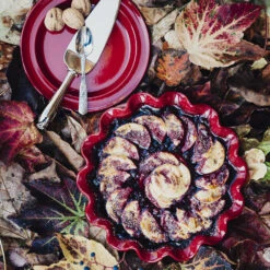 Emile Henry Ruffled Heart Ceramic Cake Dish Clay 7 Emile Henry Ruffled Heart Ceramic Cake Dish Clay -Victorinox shop ruffled pie dish rouge 396828